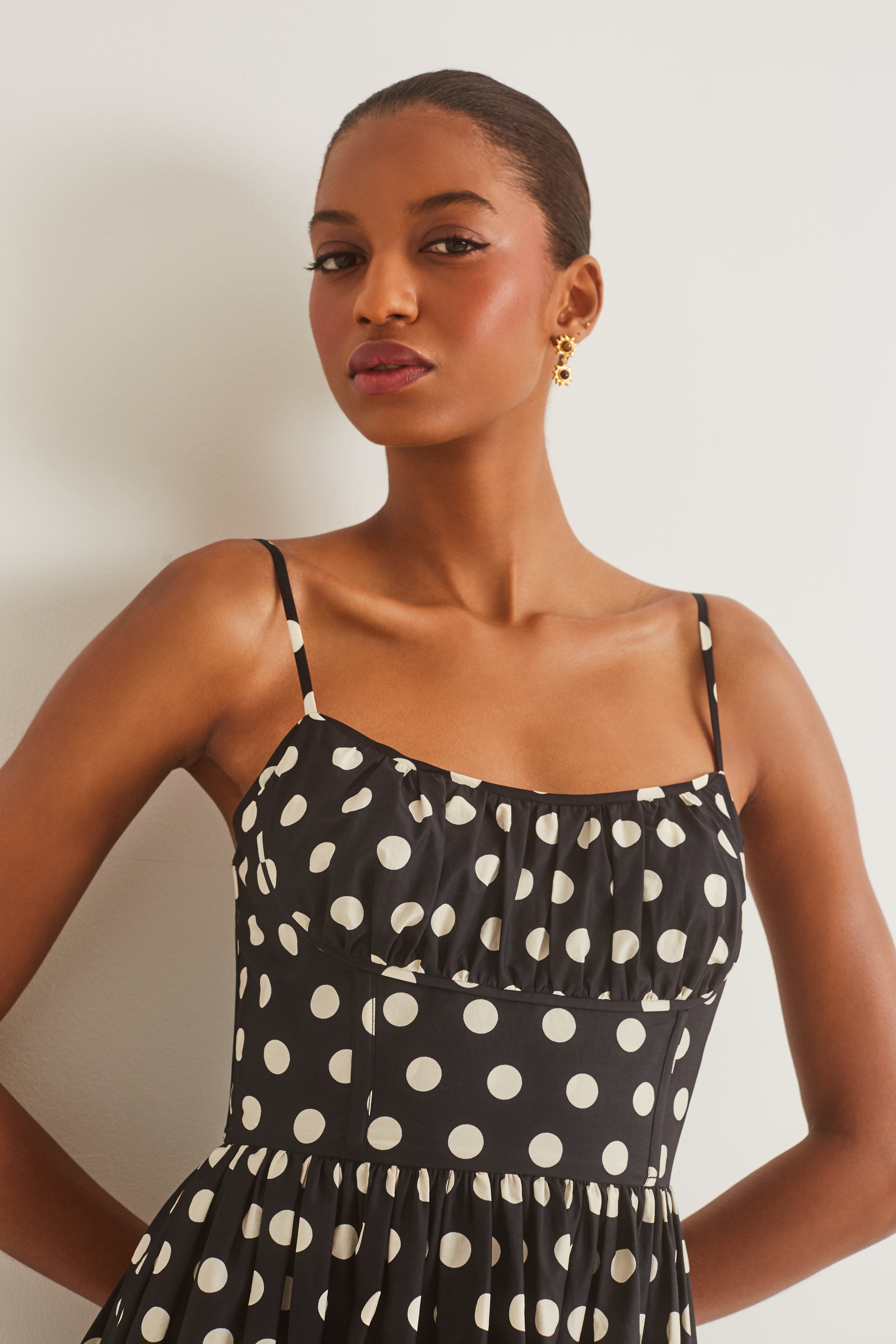 cara cara alba midi dress nectar black Alba Midi Dress in Cotton