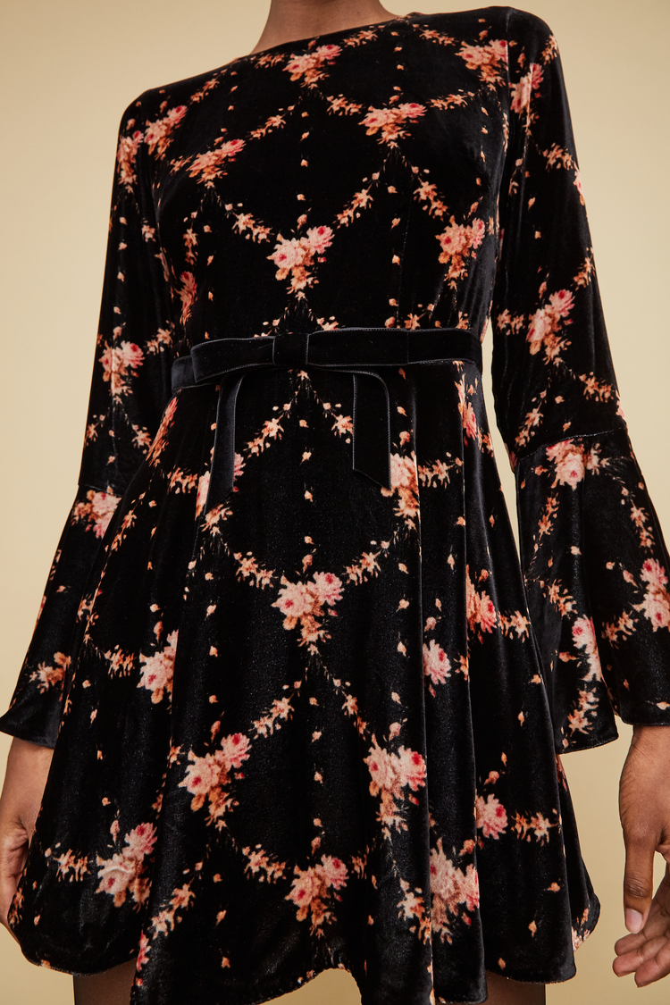 むらさき⭐︎kastane velour bell sleeve dress むらさき⭐︎kastane velour bell sleeve dress むらさき⭐︎kastane